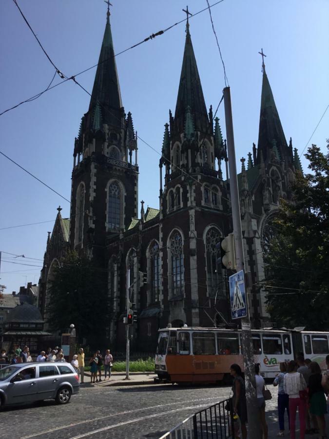 Apartment On Sheptytskyh 27 Лвив Екстериор снимка